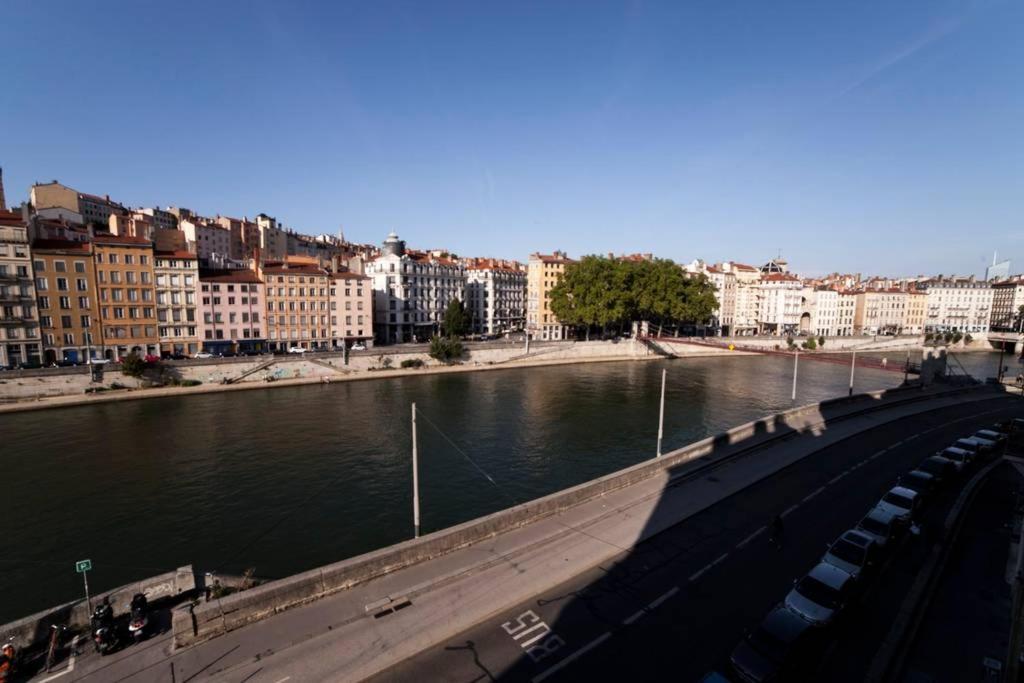 Ferienwohnung Vieux Lyon Avec Vue Sur La Saone Ail Exterior foto