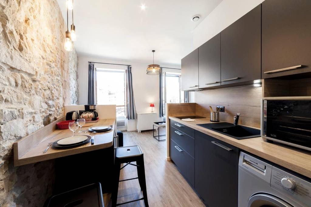 Ferienwohnung Vieux Lyon Avec Vue Sur La Saone Ail Exterior foto
